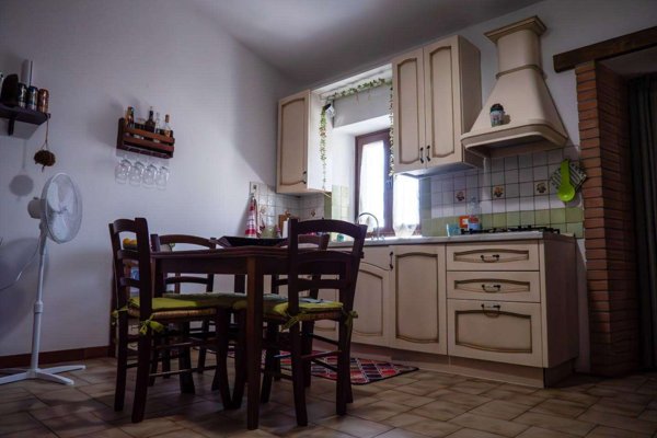 appartamento in vendita a Massa in zona Centro Storico