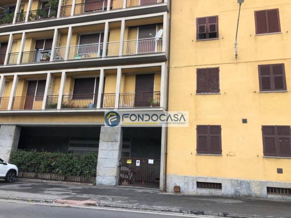 appartamento in vendita a Massa in zona Centro Storico