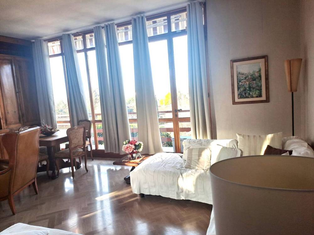 casa indipendente in vendita a Massa in zona Centro Storico