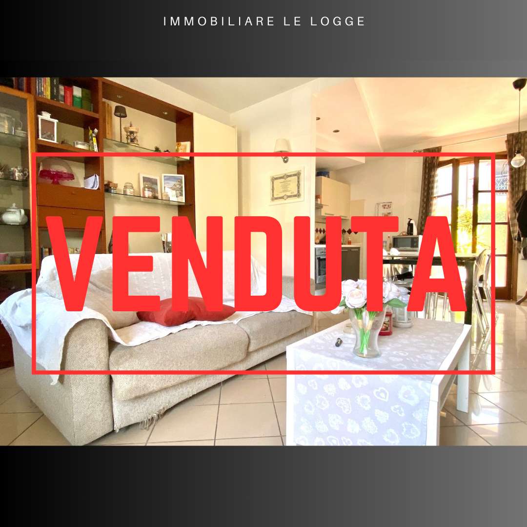 casa indipendente in vendita a Massa in zona Romagnano