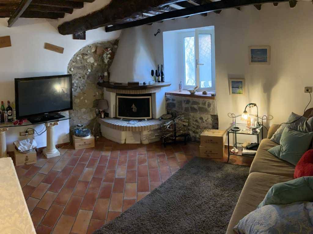 casa indipendente in vendita a Massa in zona Centro Storico