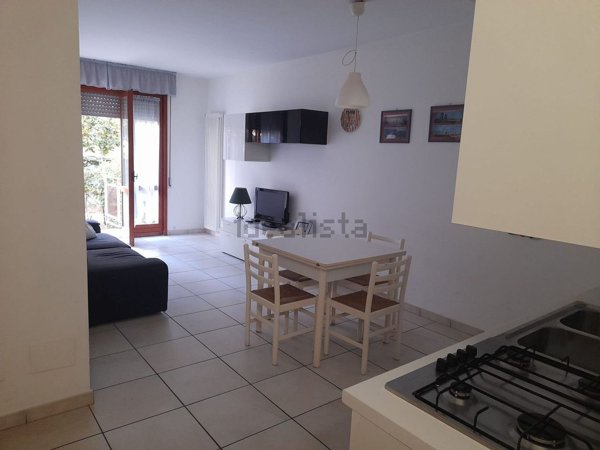 appartamento in vendita a Massa in zona Marina di Massa