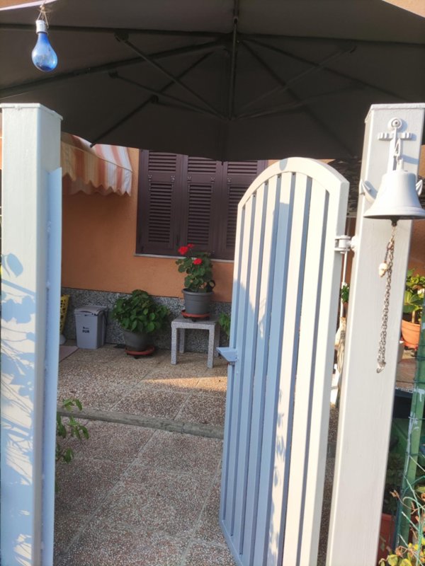 casa indipendente in vendita a Massa