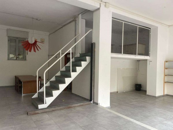 locale di sgombero in vendita a Massa in zona Centro Storico