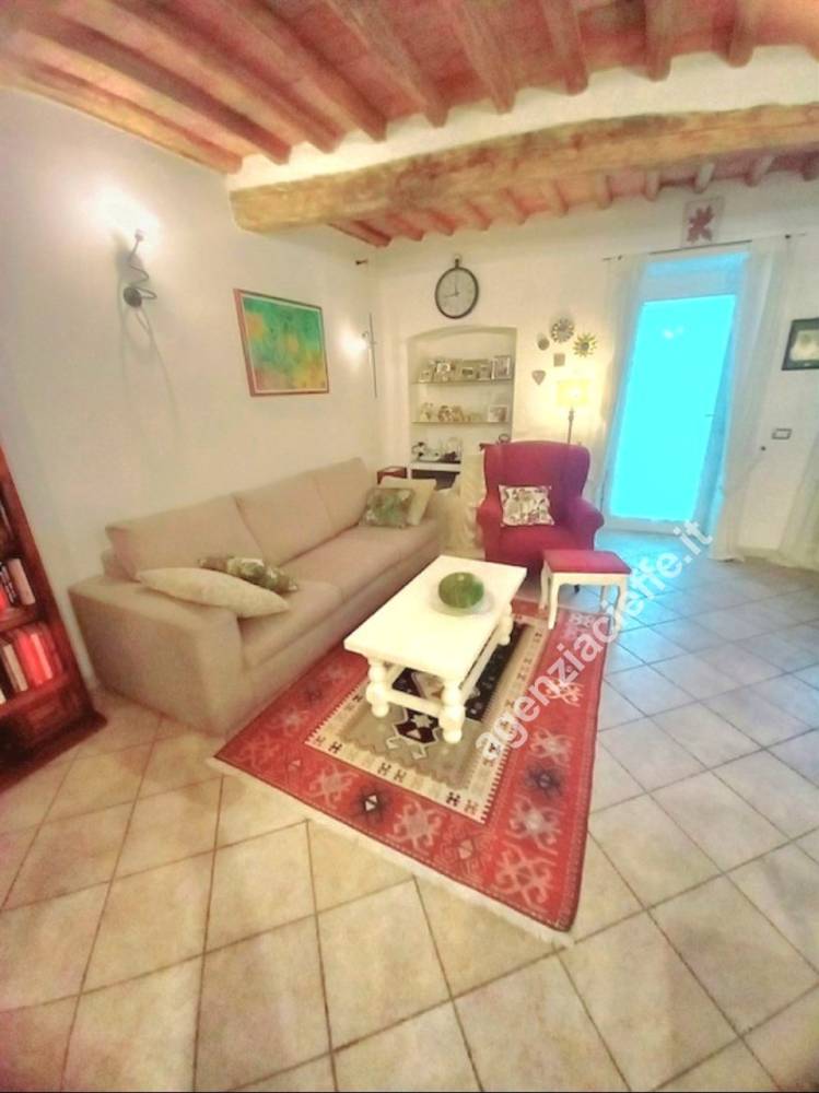 appartamento in vendita a Massa
