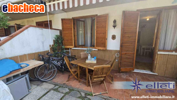 appartamento in vendita a Massa in zona Marina di Massa
