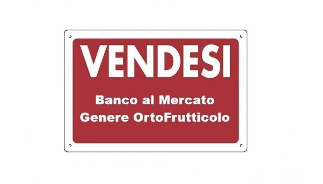 negozio in vendita a Massa