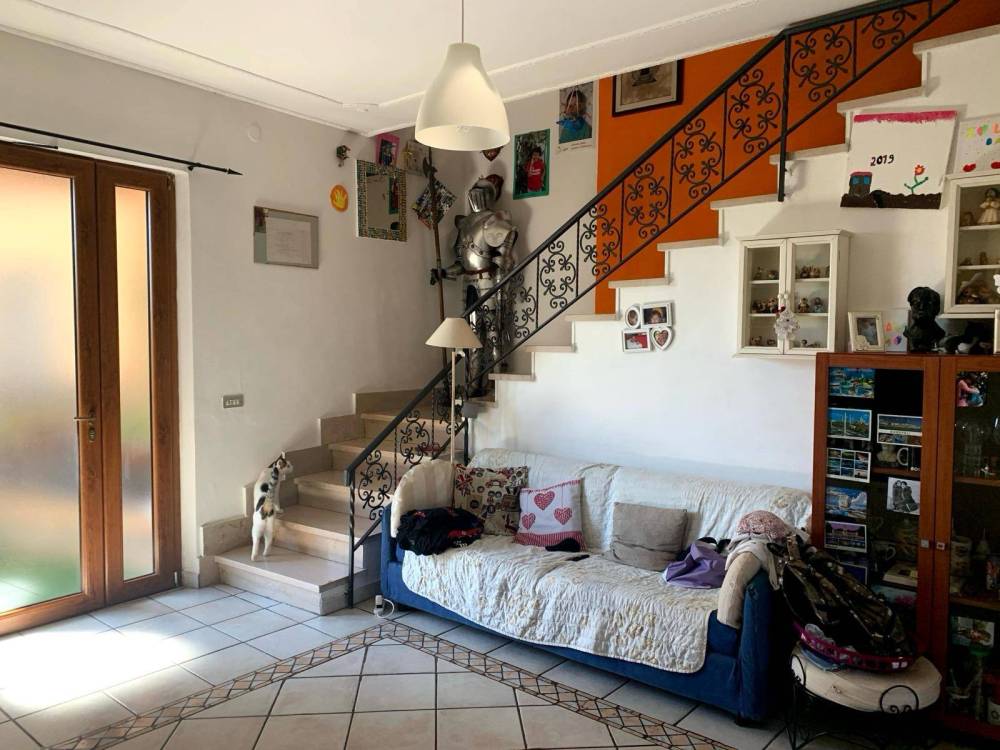 casa indipendente in vendita a Massa in zona Centro Storico