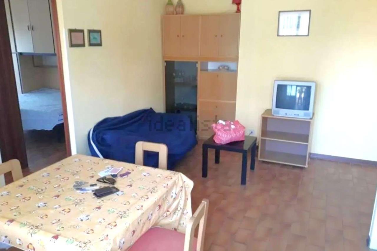 appartamento in vendita a Massa in zona Marina di Massa
