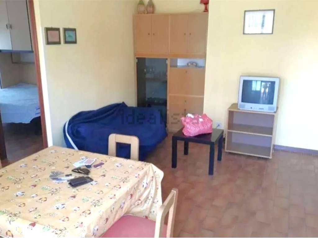 appartamento in vendita a Massa in zona Marina di Massa