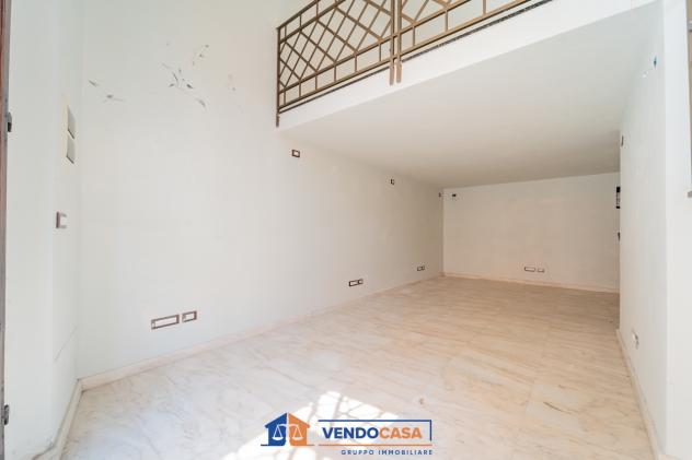 appartamento in vendita a Massa in zona Centro Storico