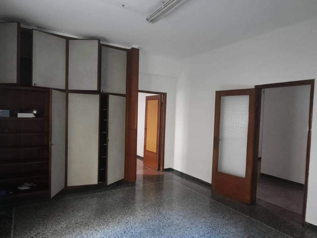 appartamento in vendita a Massa in zona Centro Storico