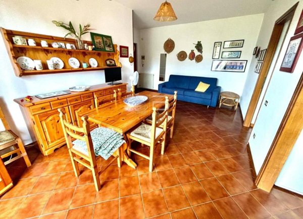 appartamento in vendita a Massa in zona Marina di Massa