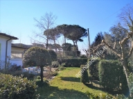 casa indipendente in vendita a Massa in zona Poveromo