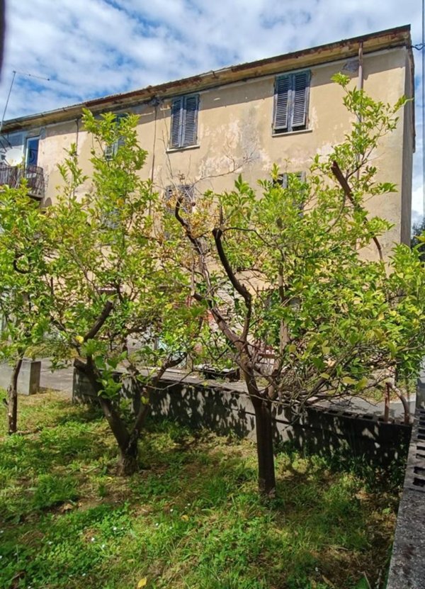 appartamento in vendita a Massa