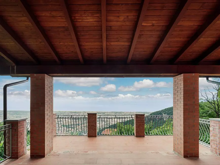 casa indipendente in vendita a Massa in zona Marina di Massa
