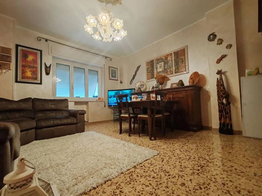 appartamento in vendita a Massa
