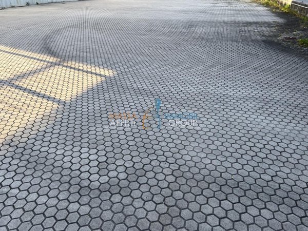 negozio in vendita a Massa