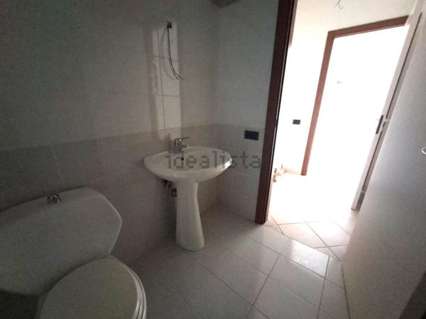 appartamento in vendita a Massa in zona Marina di Massa