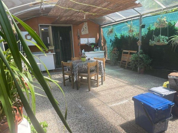 appartamento in vendita a Massa in zona Marina di Massa