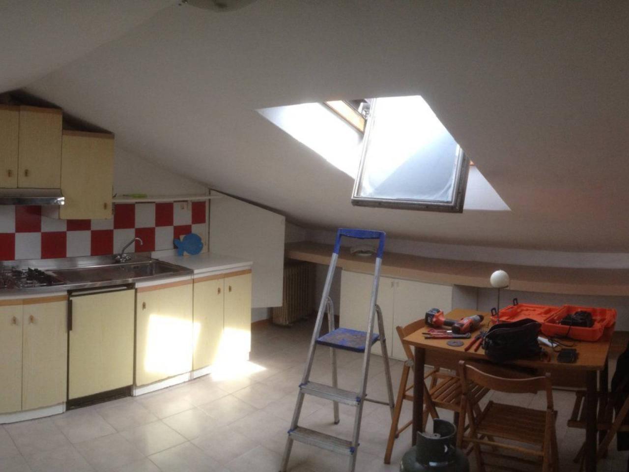 appartamento in vendita a Massa in zona Marina di Massa
