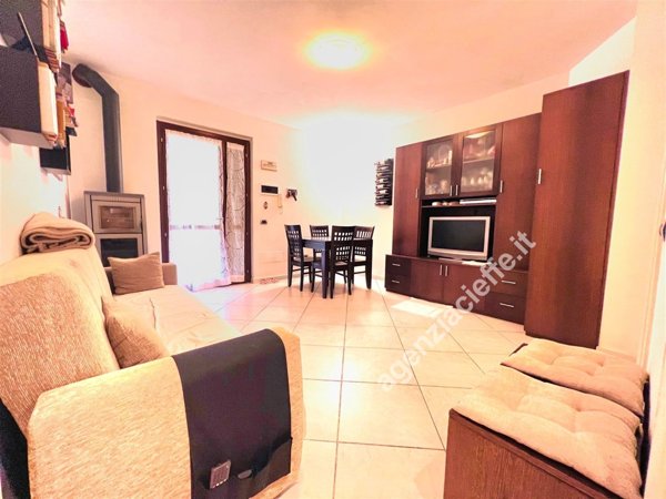 casa indipendente in vendita a Massa