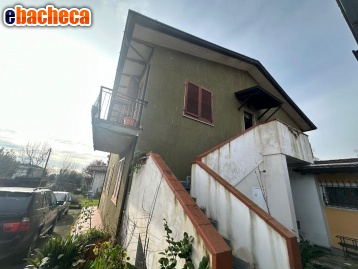 appartamento in vendita a Massa in zona Romagnano