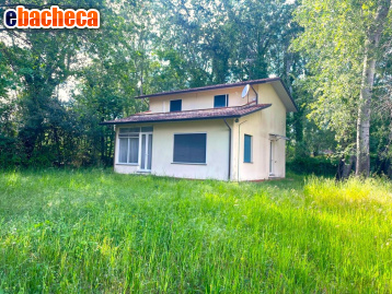 appartamento in vendita a Massa in zona Poveromo