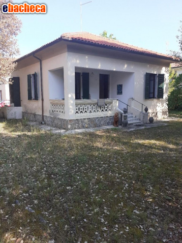 appartamento in vendita a Massa in zona Marina di Massa