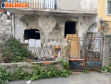 appartamento in vendita a Massa in zona Borgo del Ponte