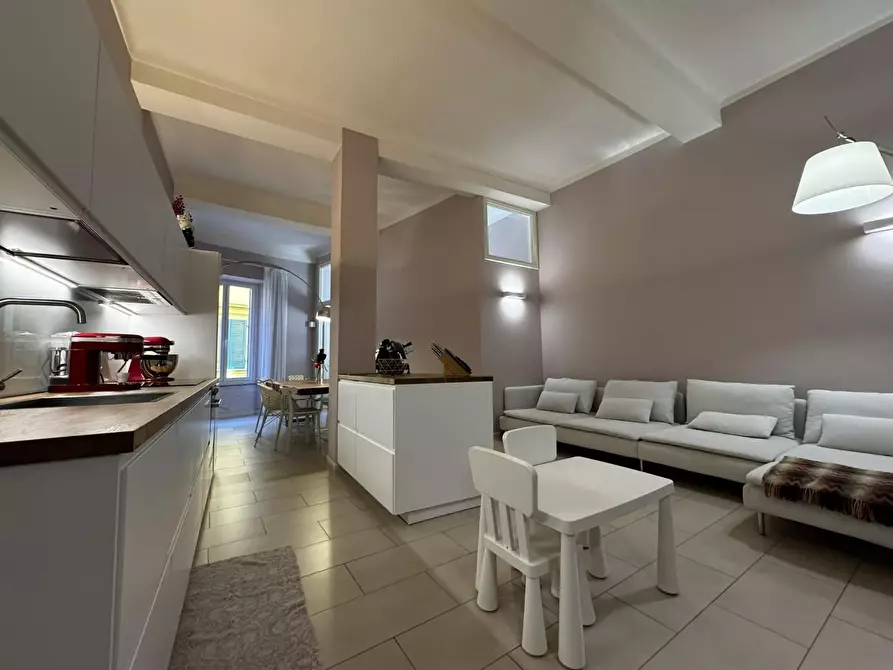 appartamento in vendita a Massa in zona Centro Storico