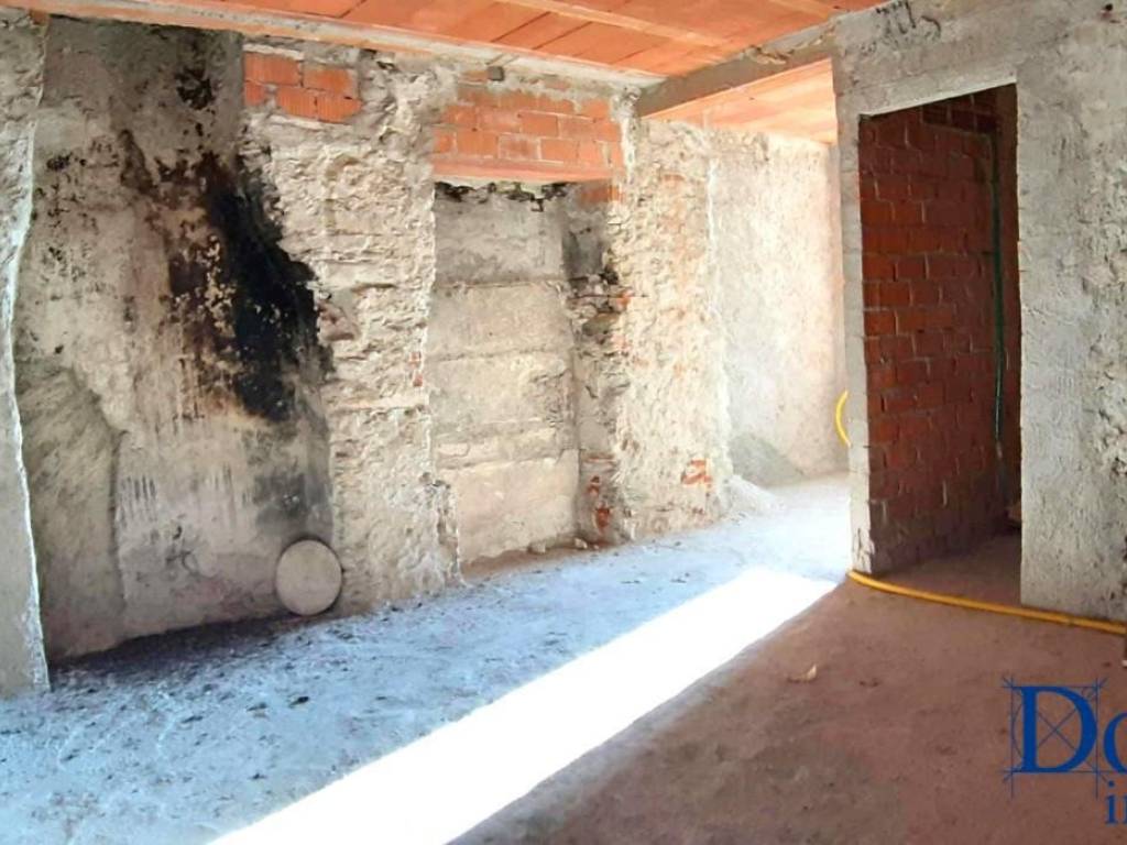 appartamento in vendita a Massa in zona Centro Storico