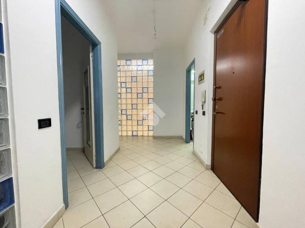 appartamento in vendita a Massa in zona Centro Storico