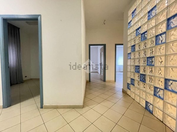 appartamento in vendita a Massa in zona Centro Storico