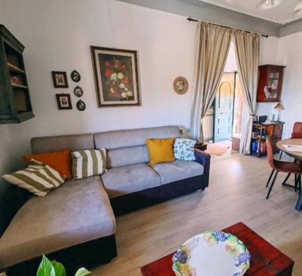appartamento in vendita a Massa in zona Centro Storico