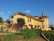 casa indipendente in vendita a Massa