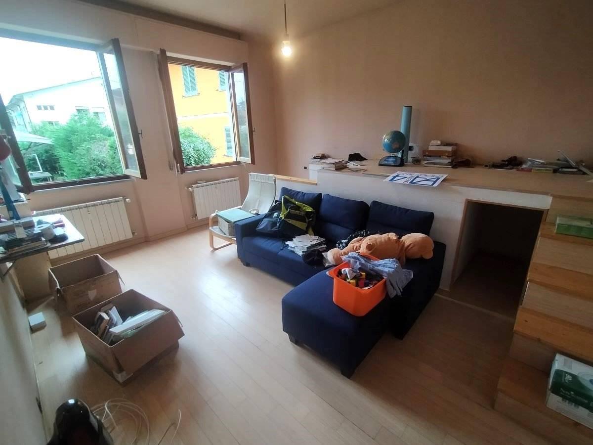 appartamento in vendita a Massa in zona Romagnano