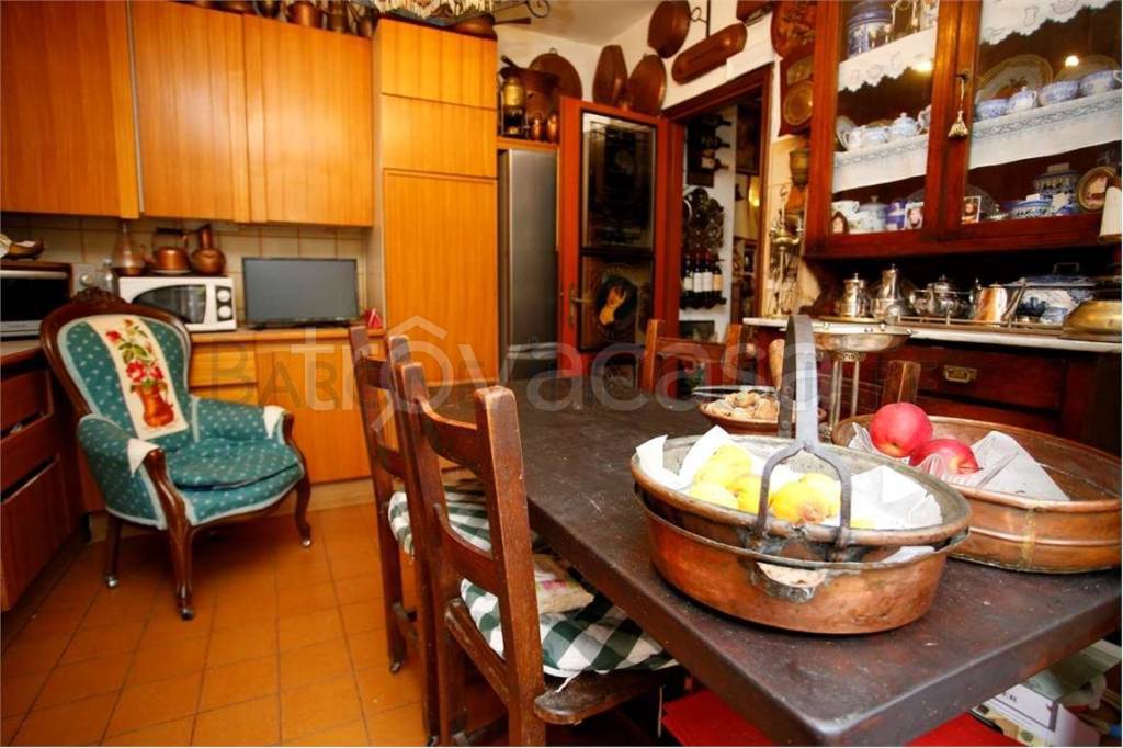 casa indipendente in vendita a Massa in zona Centro Storico