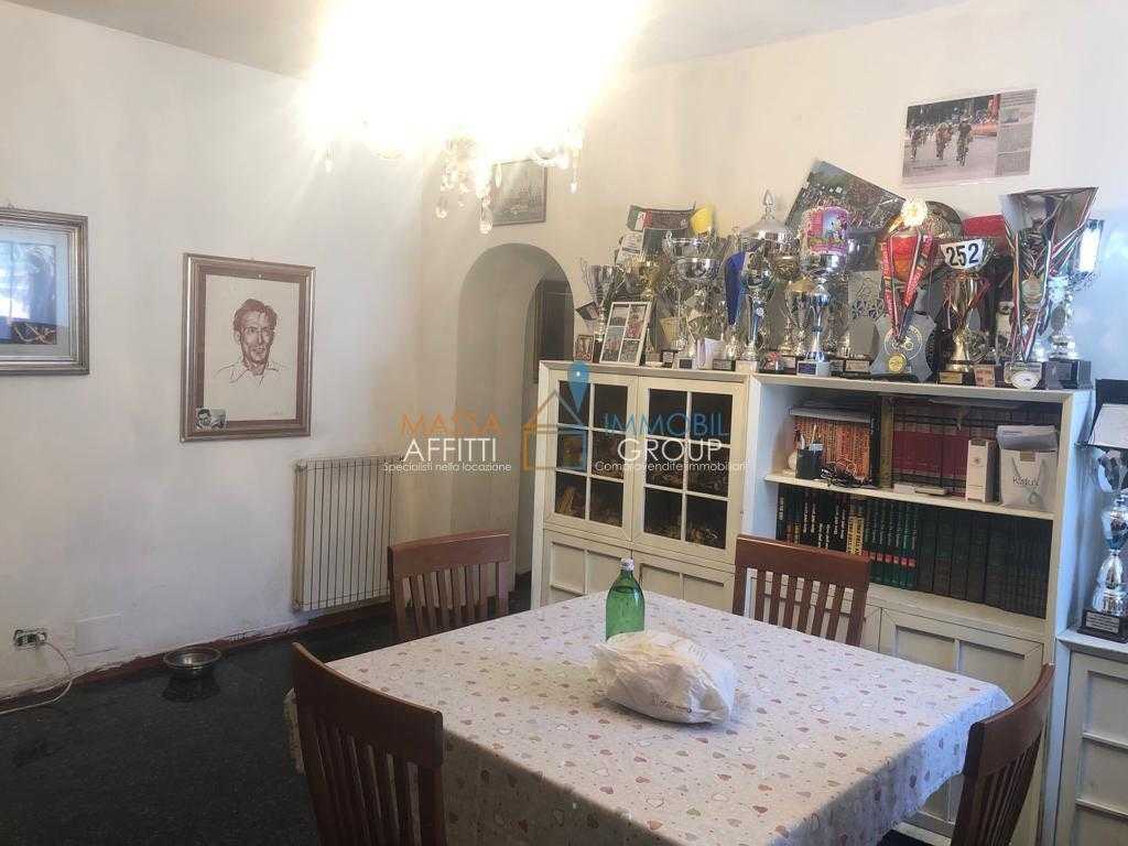 appartamento in vendita a Massa