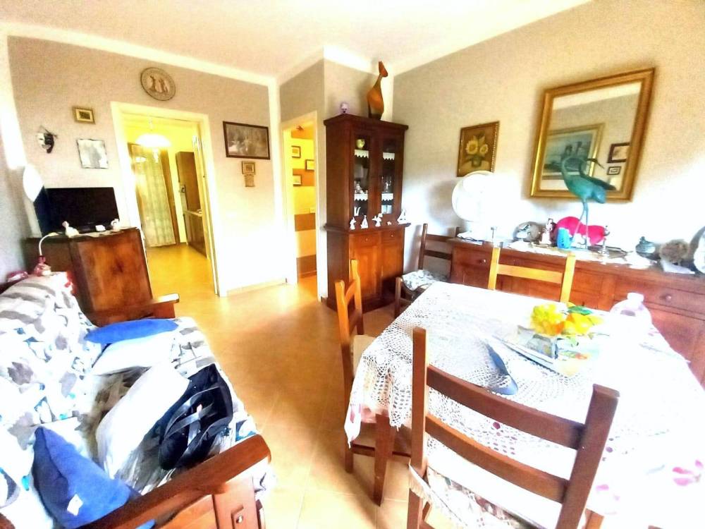 appartamento in vendita a Massa in zona Marina di Massa