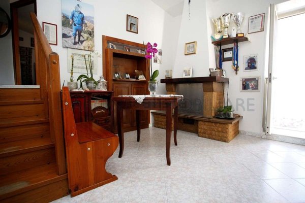 appartamento in vendita a Massa in zona Mirteto