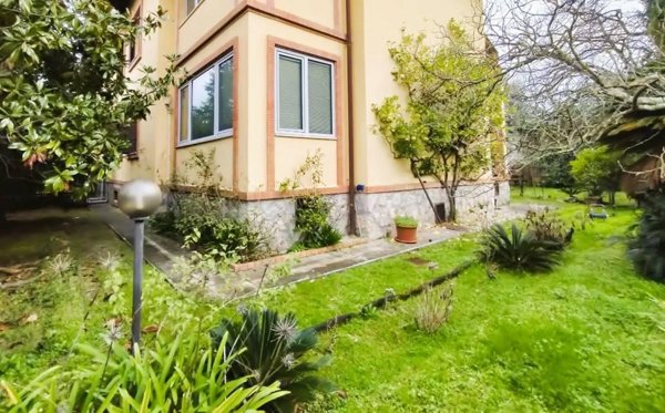 appartamento in vendita a Massa