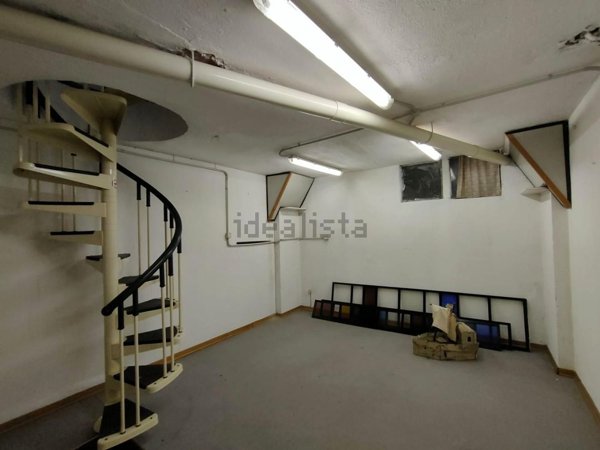 ufficio in vendita a Massa in zona Marina di Massa