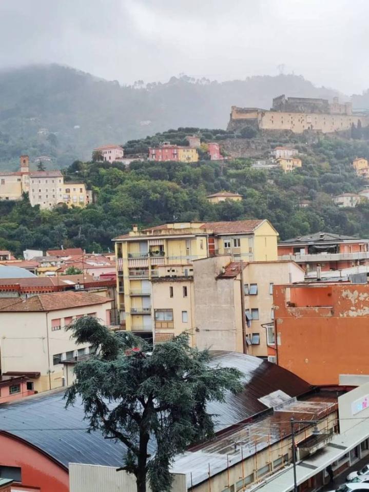 appartamento in vendita a Massa in zona Centro Storico