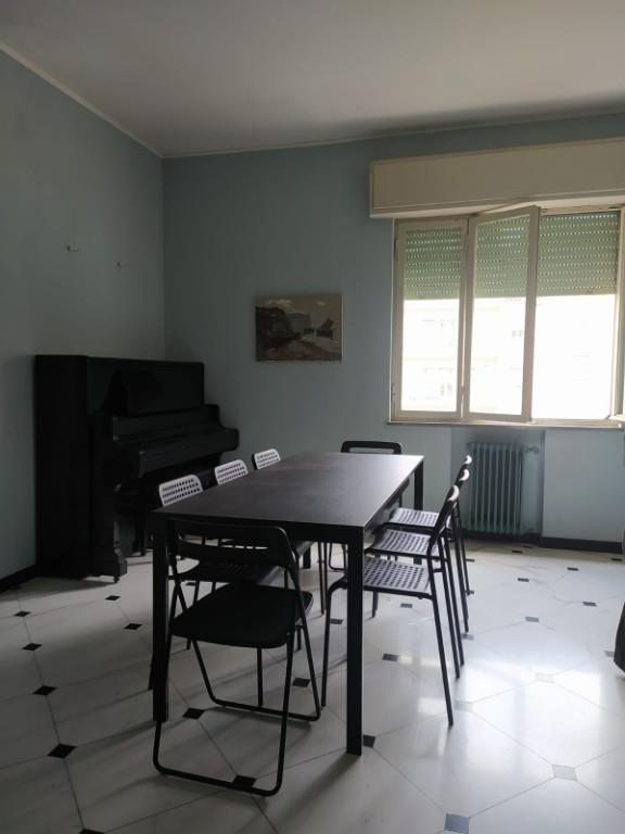 appartamento in vendita a Massa in zona Marina di Massa
