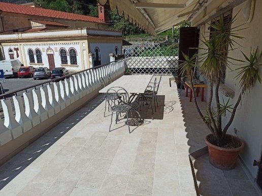 appartamento in vendita a Massa in zona Centro Storico