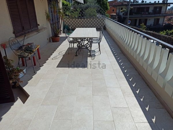 appartamento in vendita a Massa in zona Centro Storico