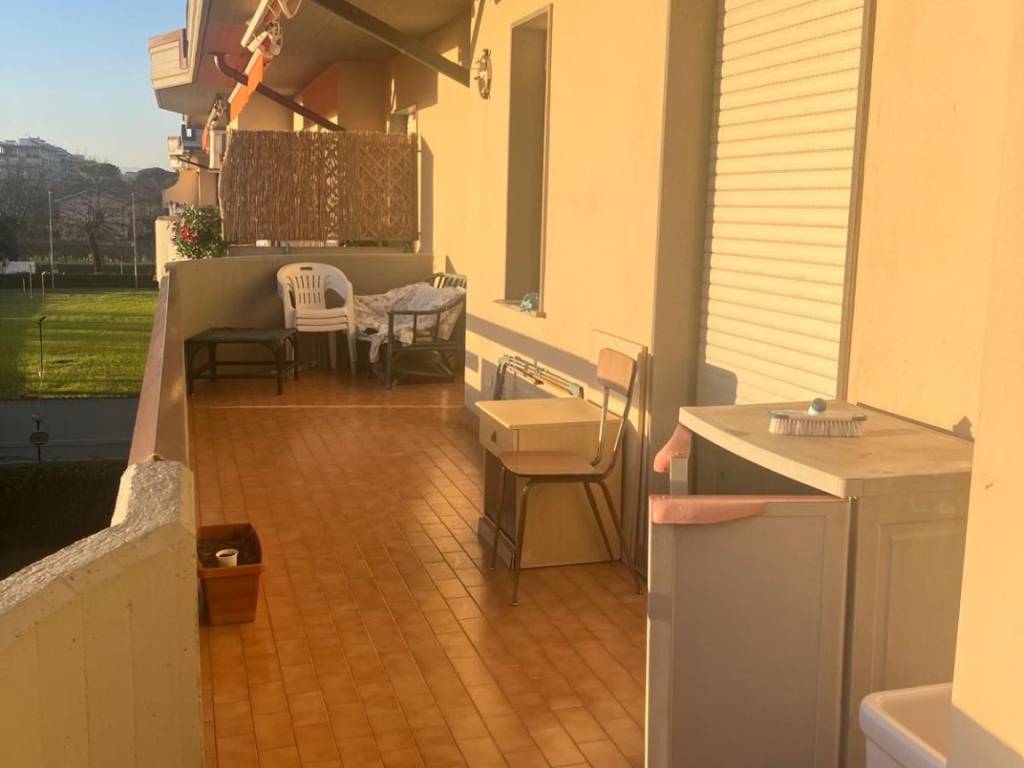 appartamento in vendita a Massa in zona Marina di Massa