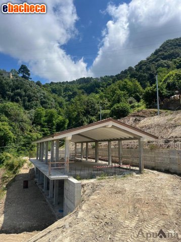 appartamento in vendita a Massa in zona Centro Storico
