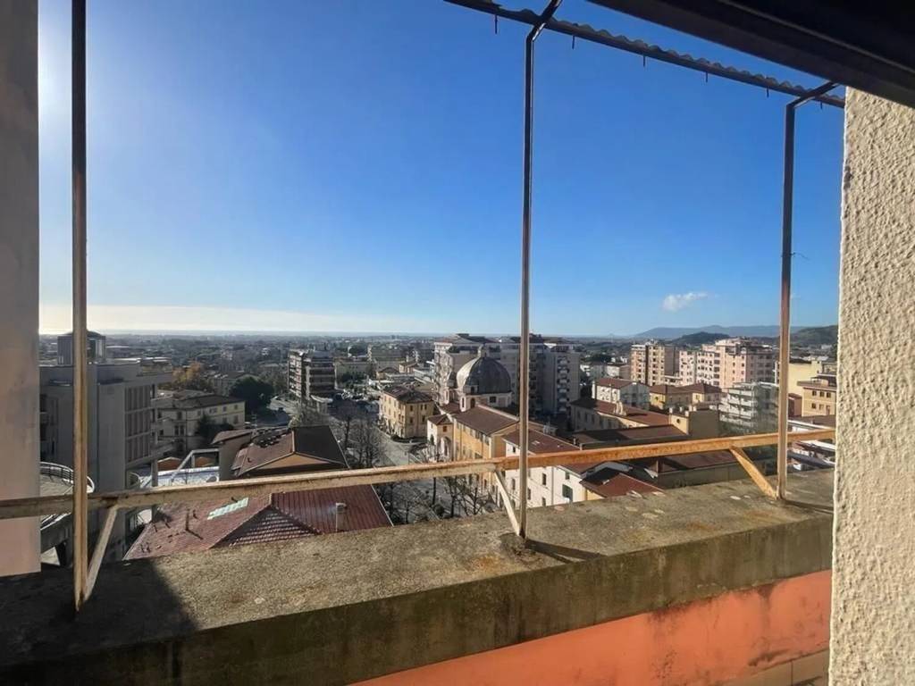 appartamento in vendita a Massa